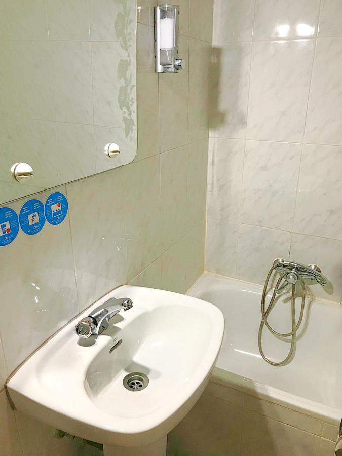 Hostal Los Arcos مدريد المظهر الخارجي الصورة