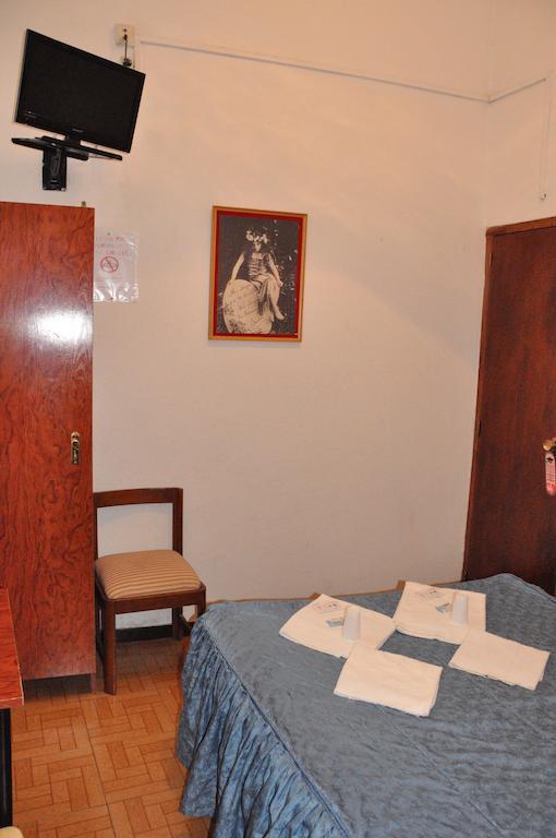 Hostal Los Arcos مدريد الغرفة الصورة